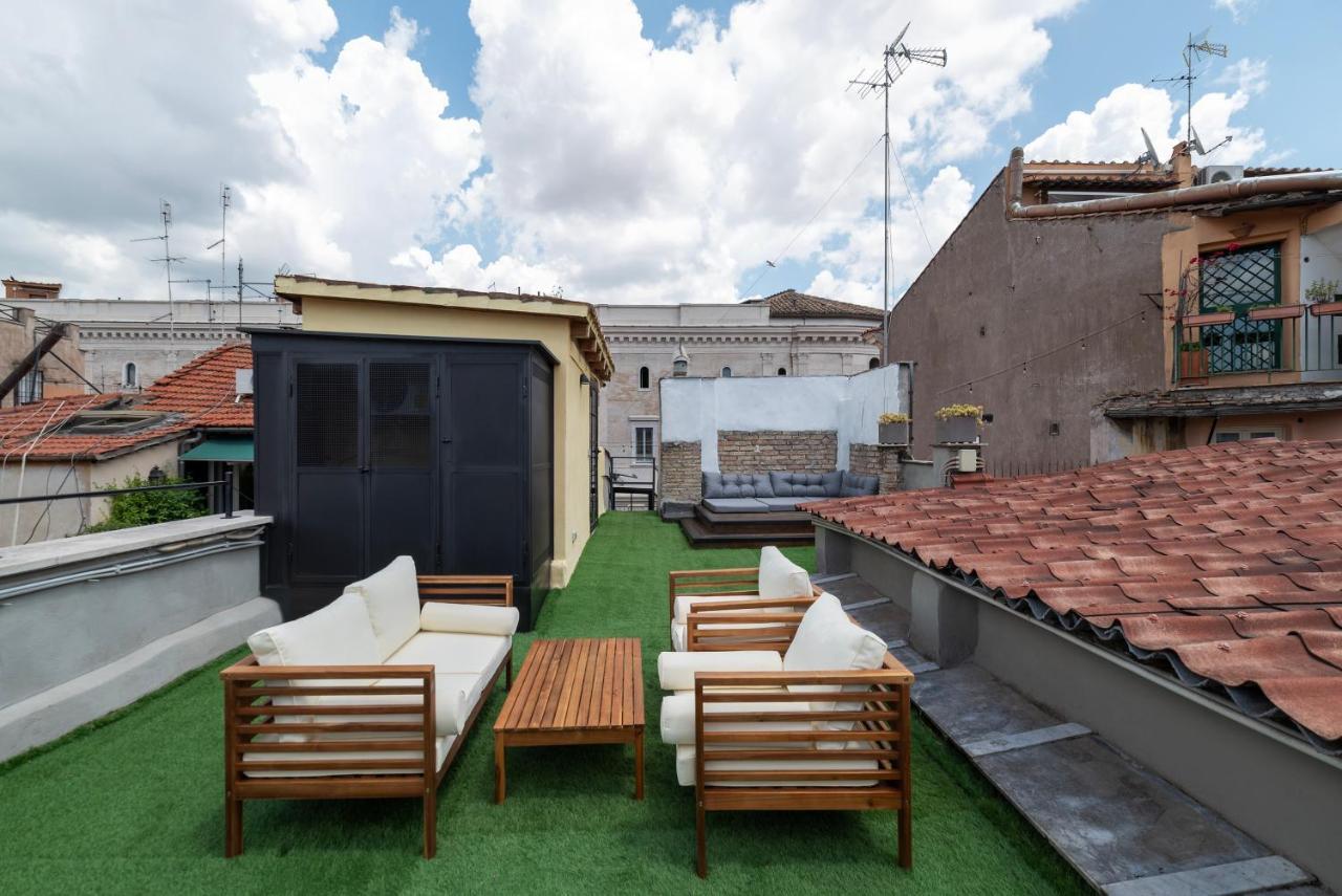Cancelleria Rooftop Garden Apartment Rom