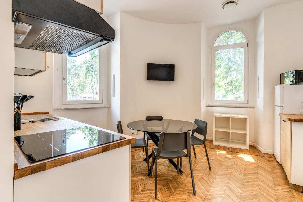 V E N E R E Appartamento Roma