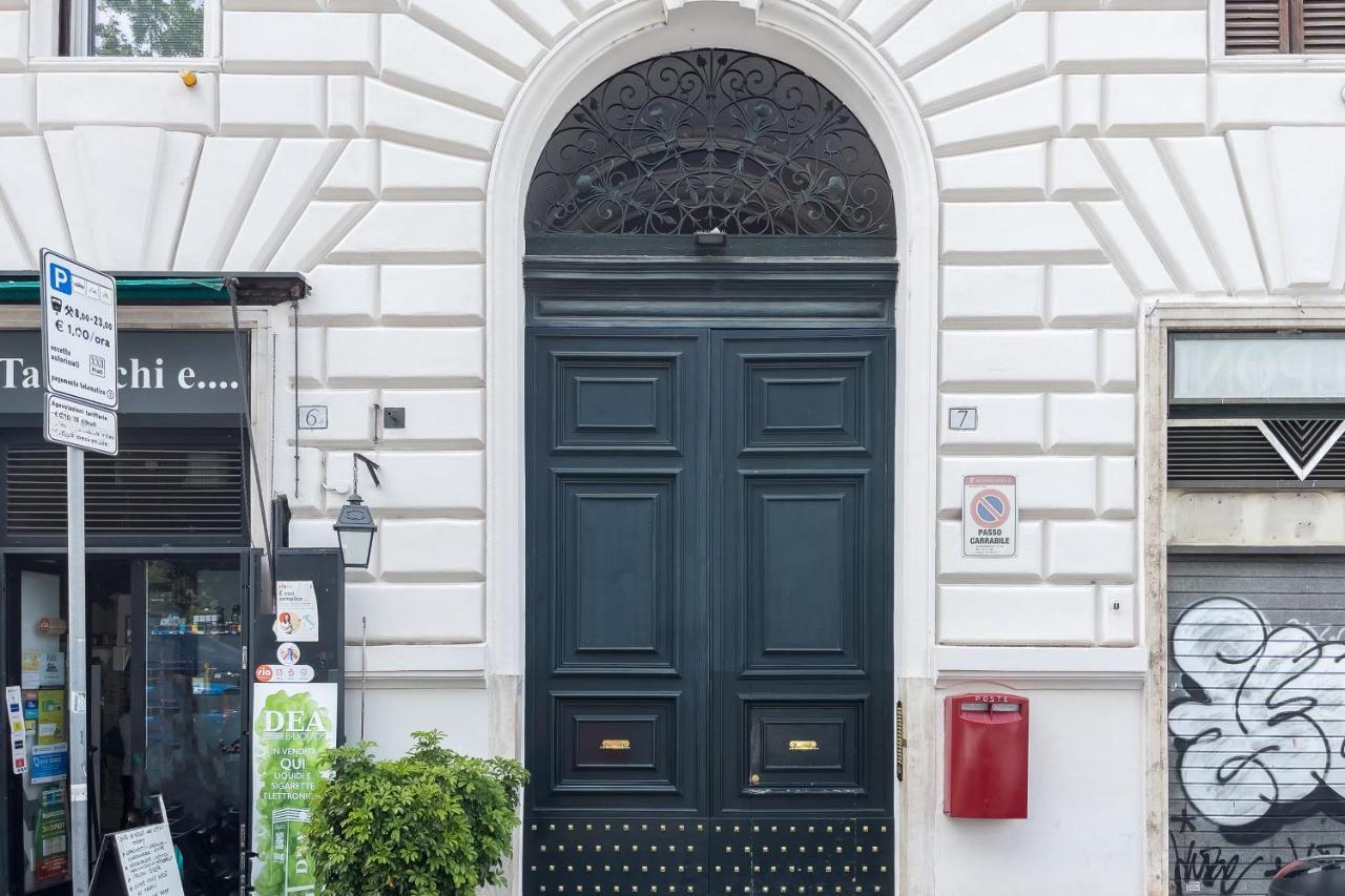 The Rent - Spacious With Terraces With Panoramic View Of