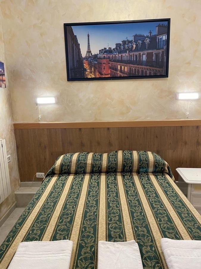 Affittacamere Termini Relex House *