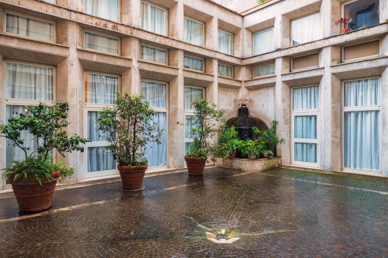 Apartment Frezza Charming Rome