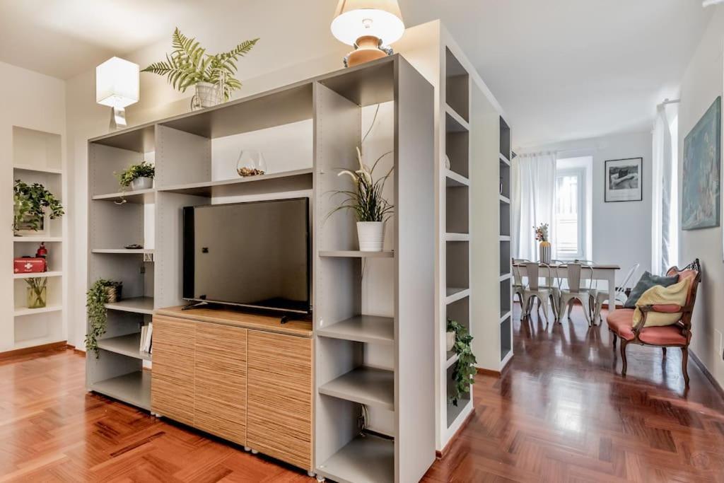 Casa Del Borgo Elegant 200 M From The Vatican 8/pax * Roma