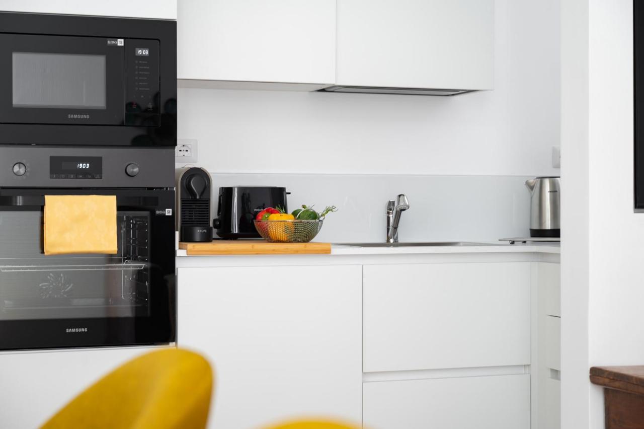 Iflat Wood And Marble Riverfront Apartamento