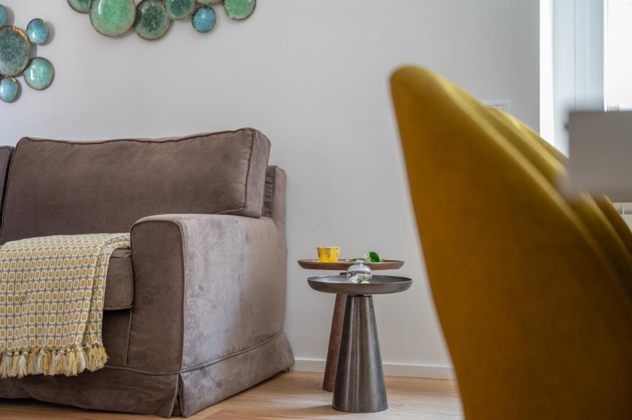 Iflat Wood And Marble Riverfront Apartamento Roma