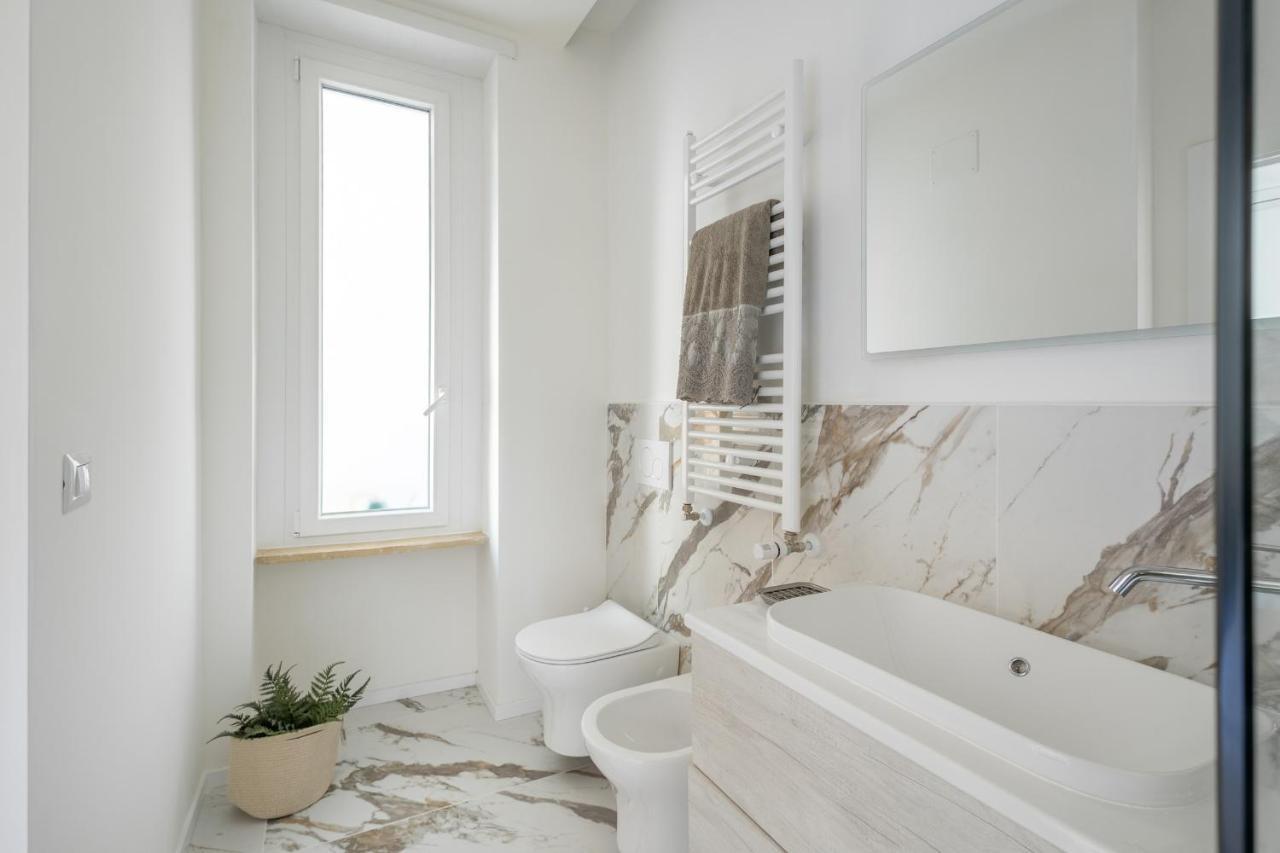Apartamento Iflat Wood And Marble Riverfront