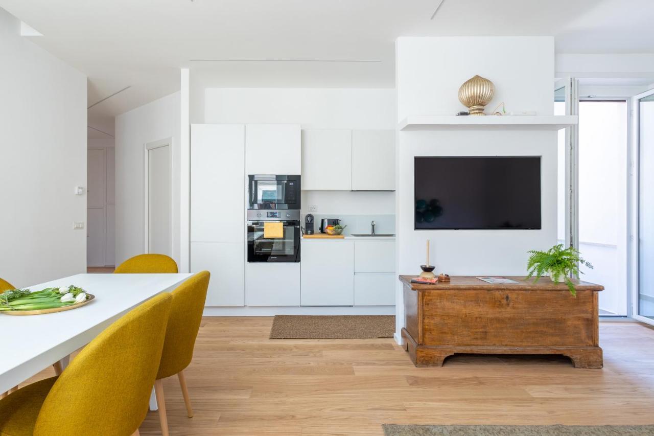 Iflat Wood And Marble Riverfront Apartamento