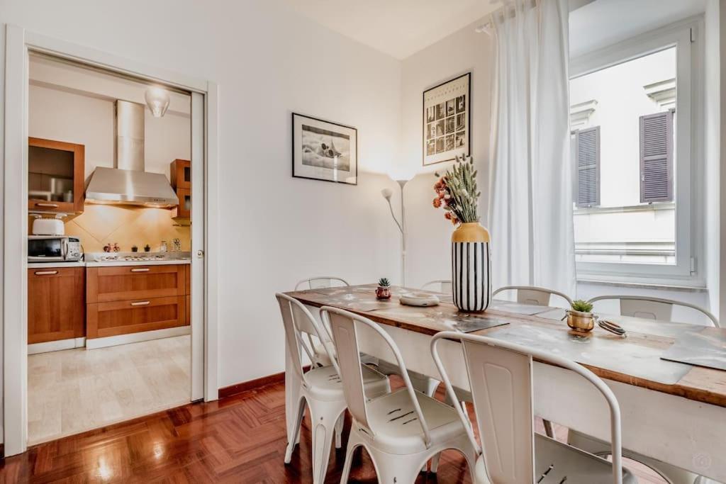 Casa Del Borgo Elegant 200 M From The Vatican 8/pax Roma