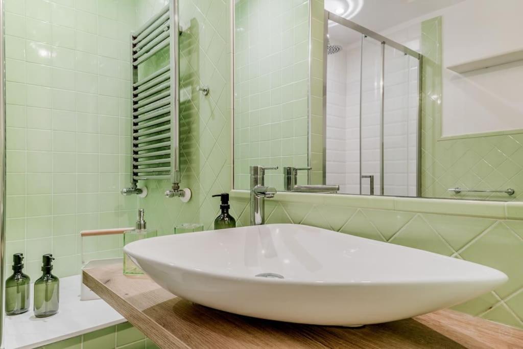 Casa Del Borgo Elegant 200 M From The Vatican 8/pax * Roma