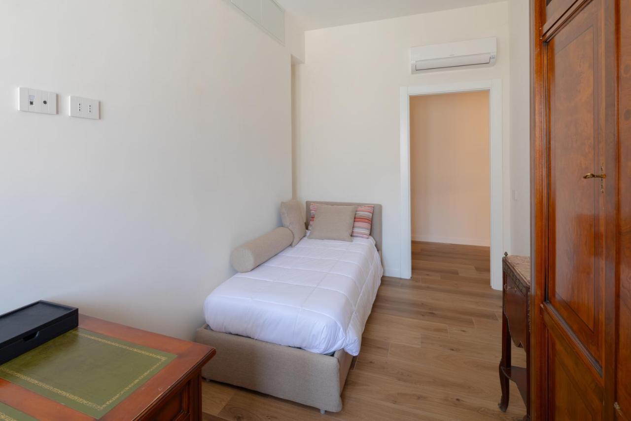 - Ruins House - 750m From The Metro Station Apartamento Roma