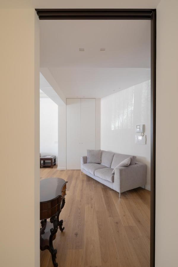 Apartamento - Ruins House - 750m From The Metro Station Roma
