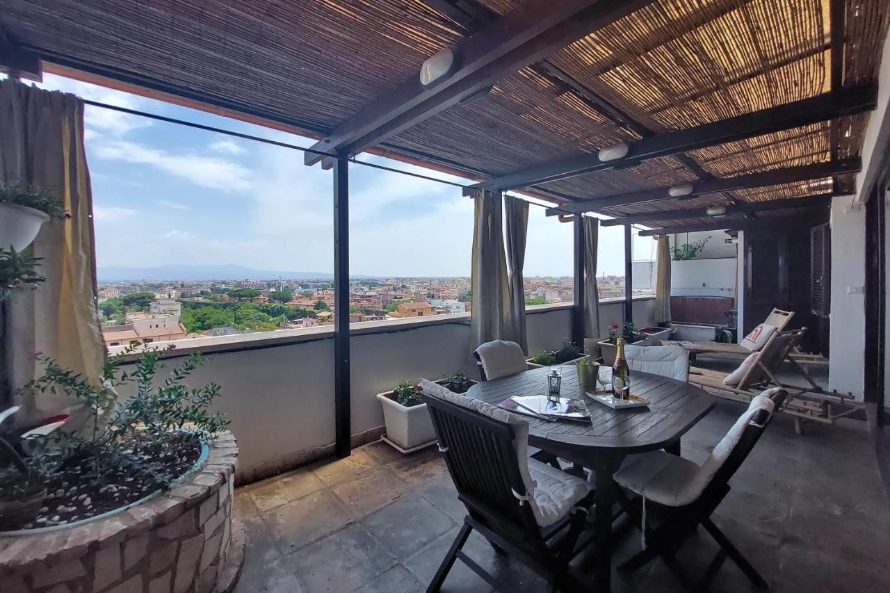 Super Attico Con Terrazza Lodi Appartamento Roma