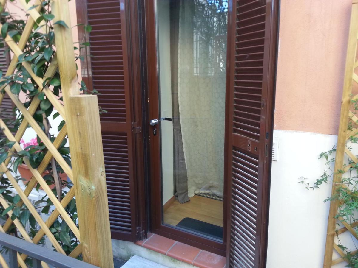 Appartamento Lilium House Apts