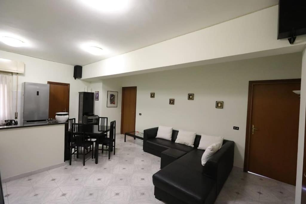 Apartamento Pochi Passi Da San Pietro Metro A Cipro