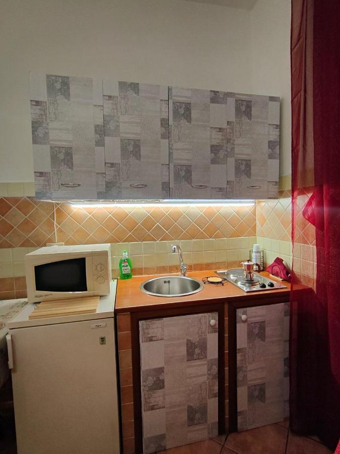 Apartment Red Nine - Stazione Tiburtina *