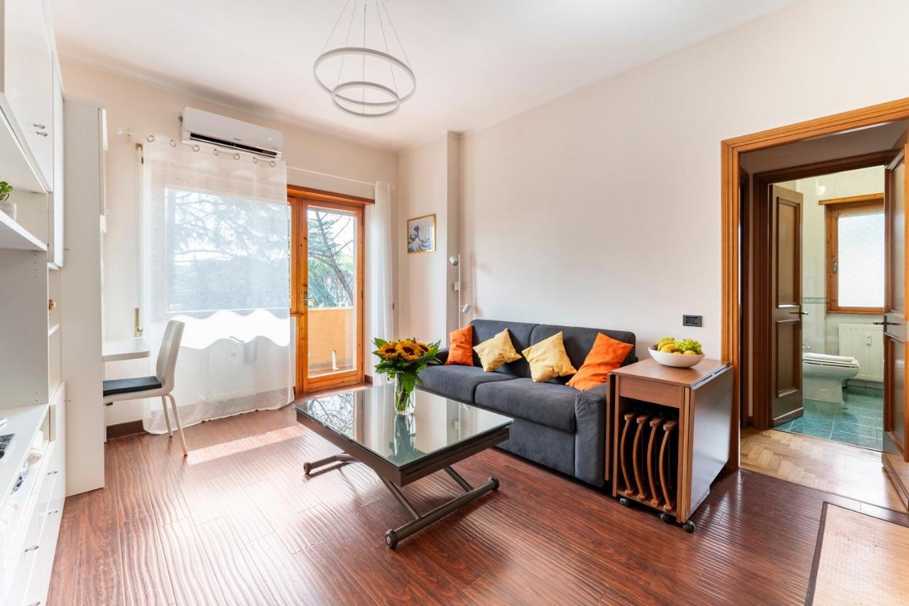 Eashome Eur Mostacciano Bilocale Adiacente Ifo *