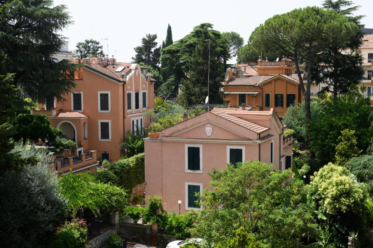 Rooftop Porretta Citta Giardino Check-in From 3 Pm To 10 Pm Appartamento Roma