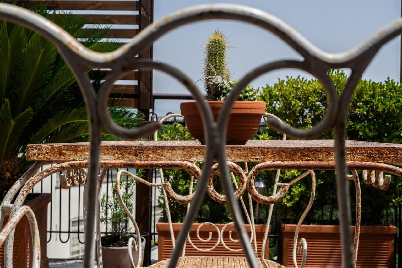 Appartamento Rooftop Porretta Citta Giardino Check-in From 3 Pm To 10 Pm Roma