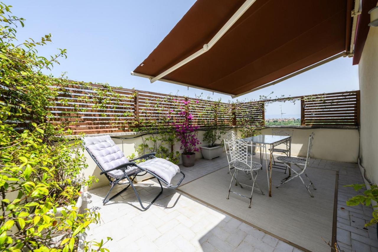 Appartamento Rooftop Porretta Citta Giardino Check-in From 3 Pm To 10 Pm Roma