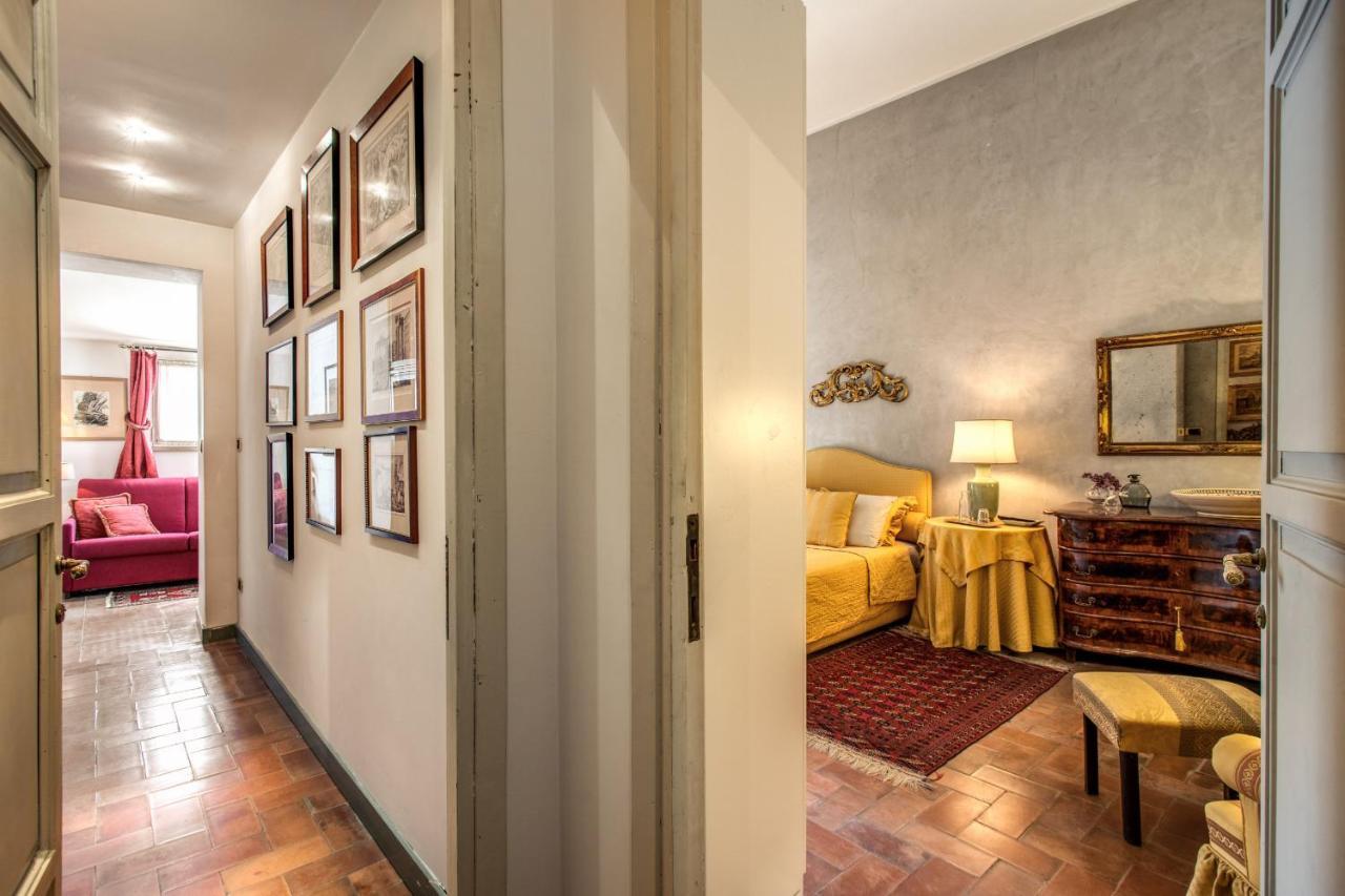 Wonderful With Balcony In Piazza Margana