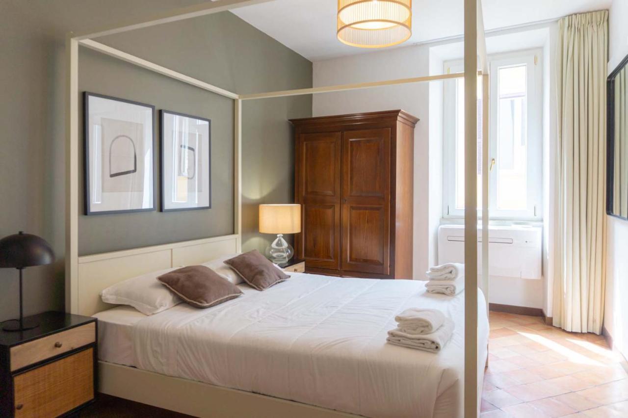 Piazza Navona Charming Apartment *