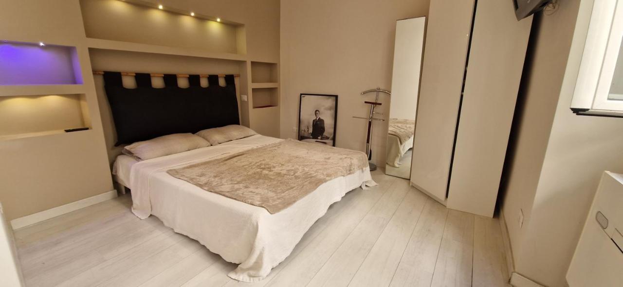 Savelli Old Town - Near Navona Place Roma