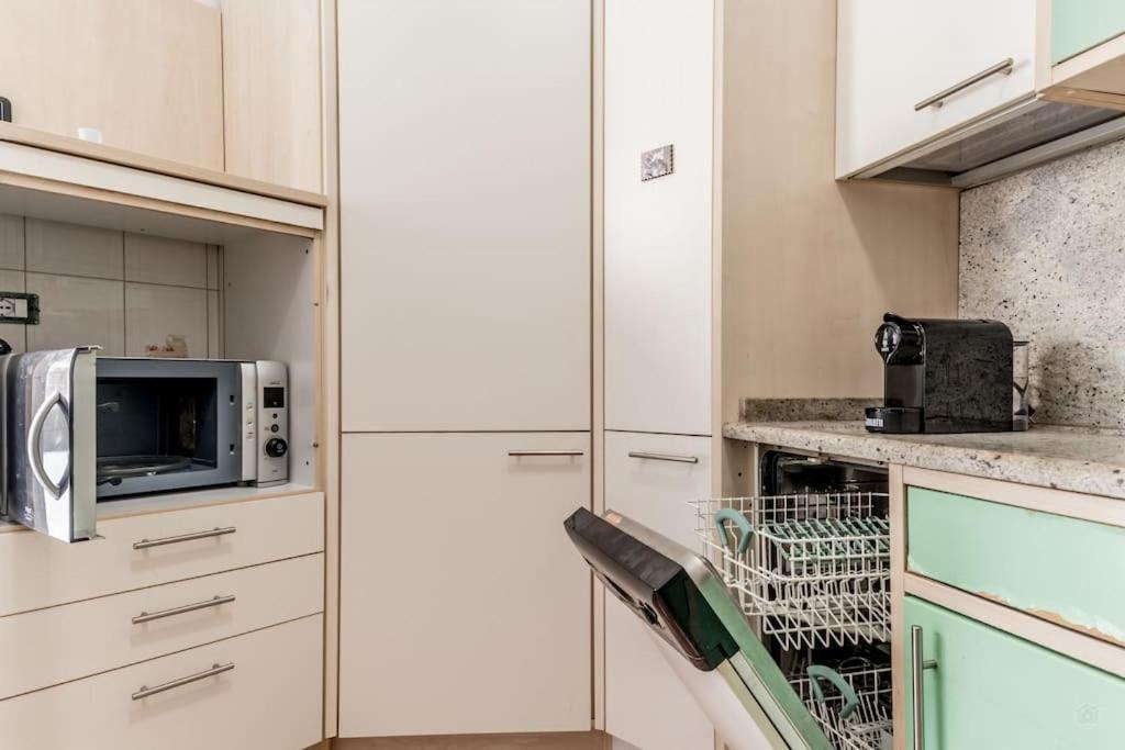 Apartment Tiburtina White House Rom
