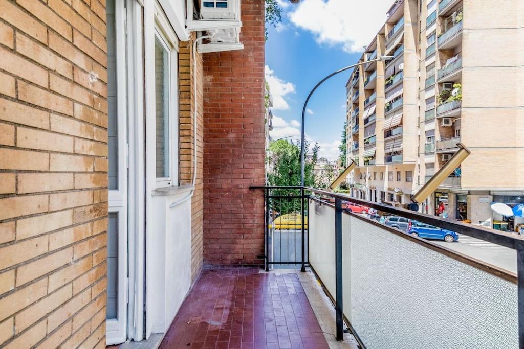 Tiburtina White House Apartamento *