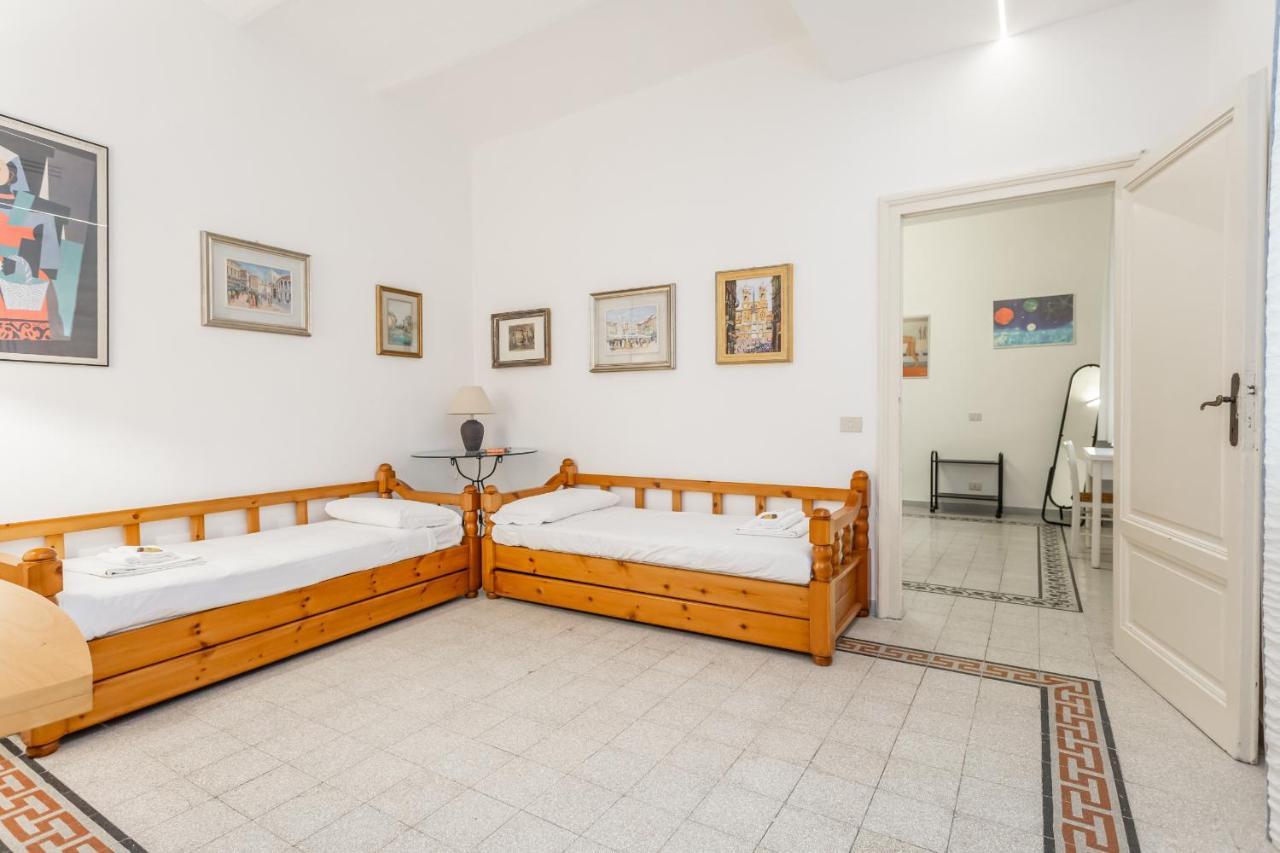 Oscar Near Landmarks And Colosseum Apartamento Roma