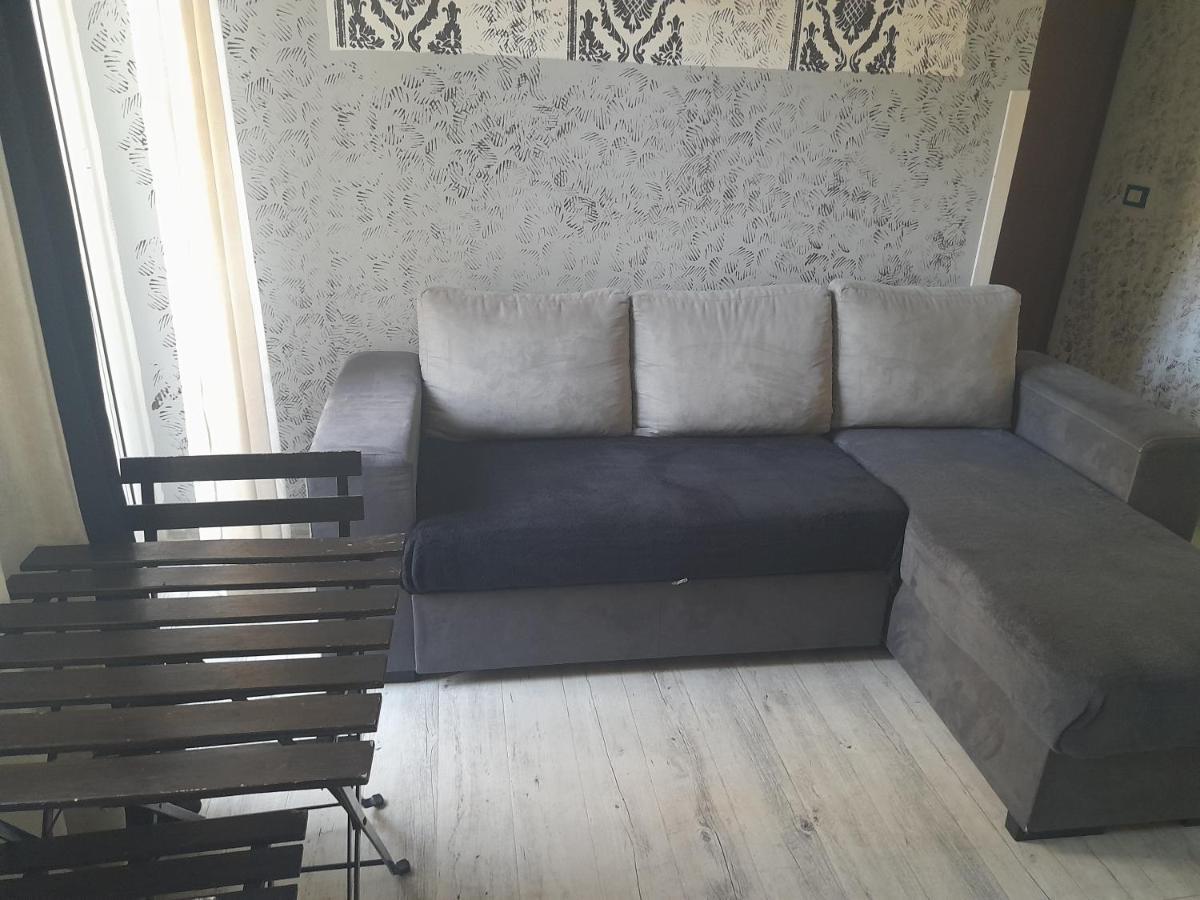 Apartment D&a Mono