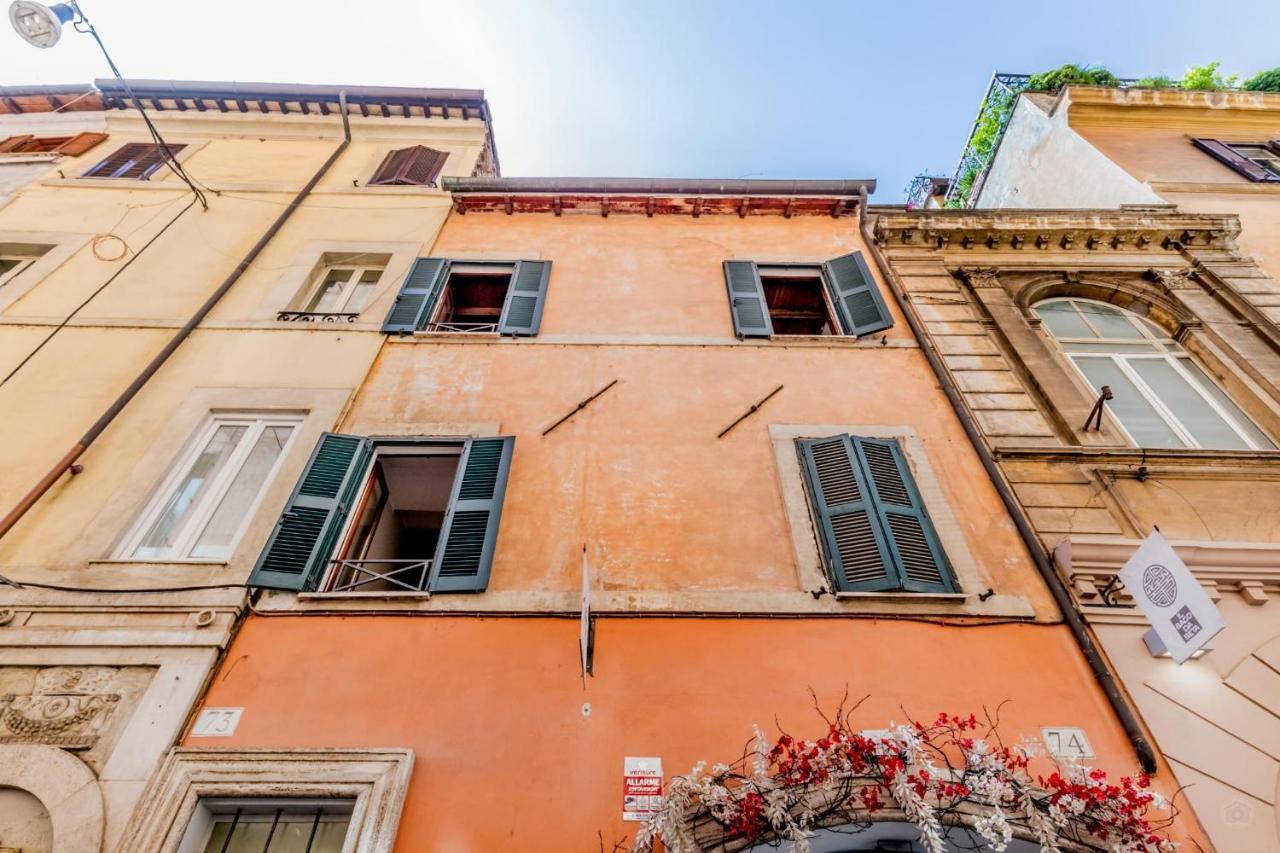 - Vittoria Palace