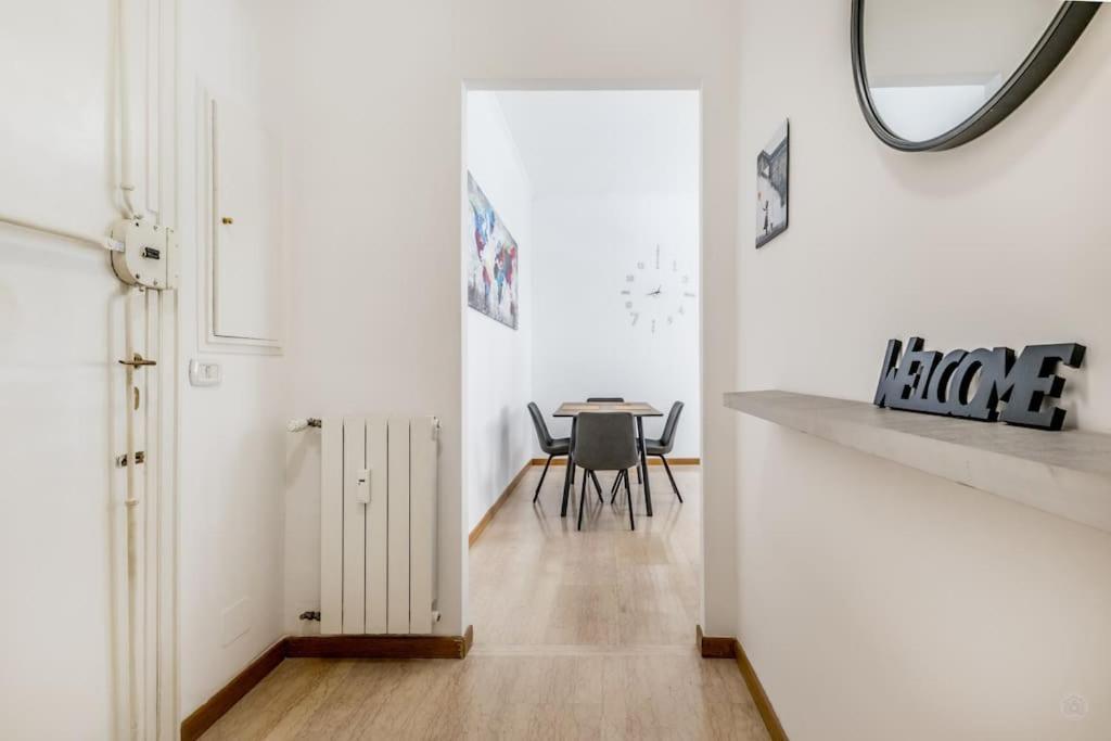 Tiburtina White House Rom