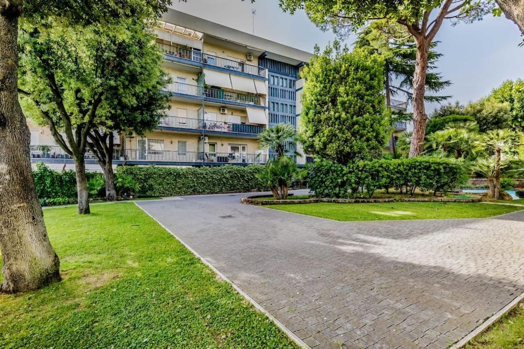 Luxury Front Of Cavalieri Hilton Apartamento
