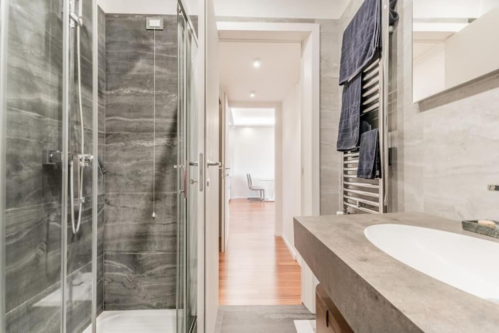 Luxury Front Of Cavalieri Hilton Apartamento *