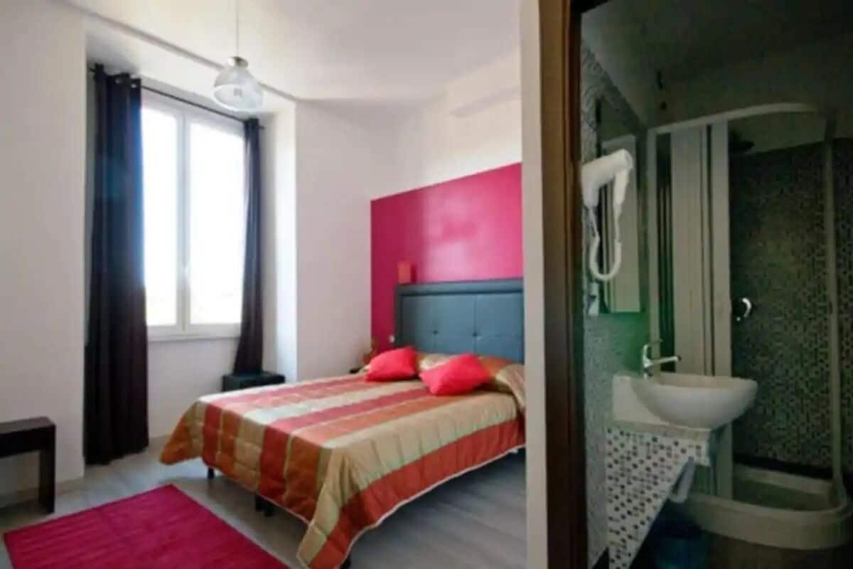 Hotell Mf 3*