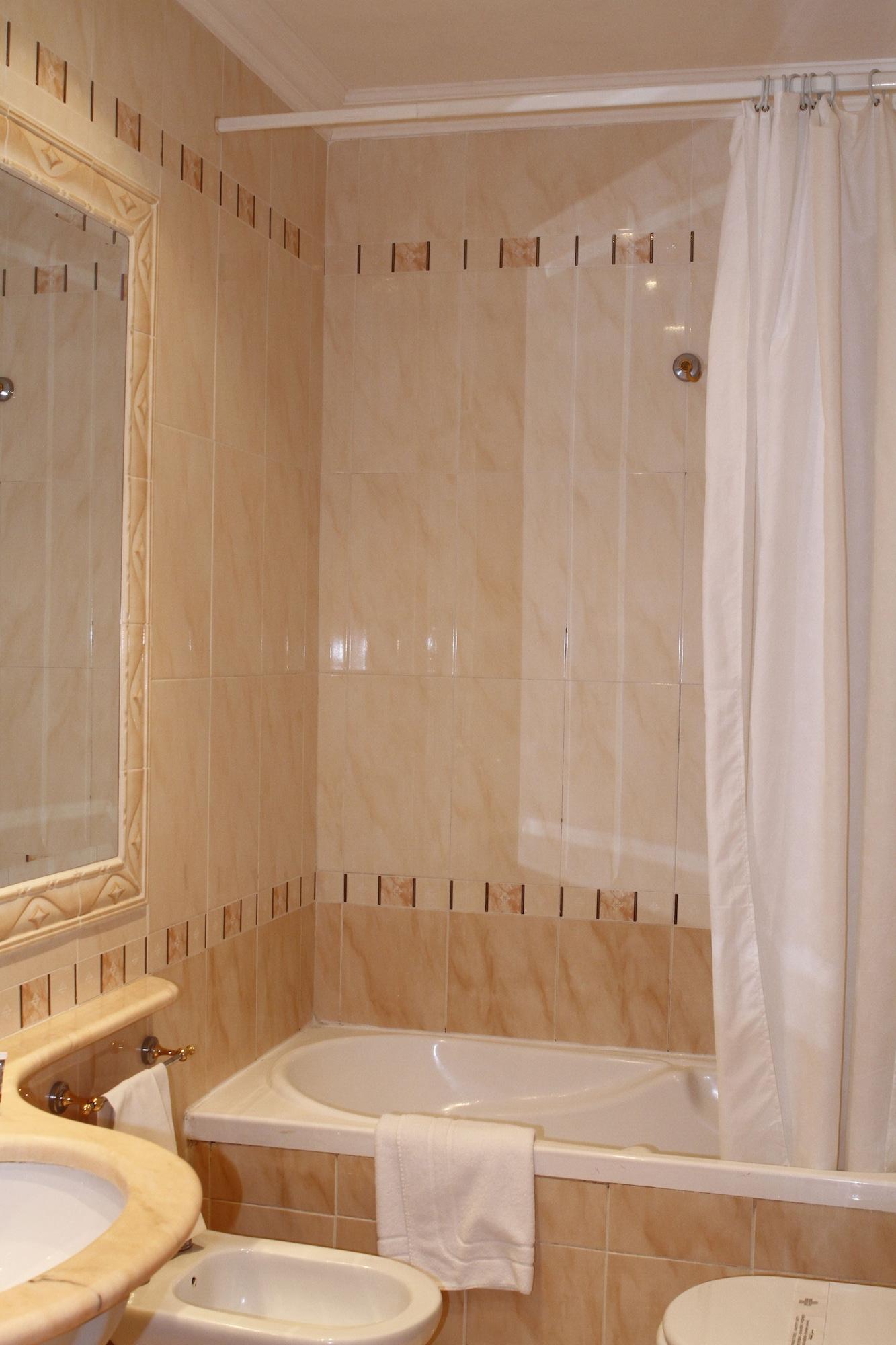 Sistina Hotell 4*