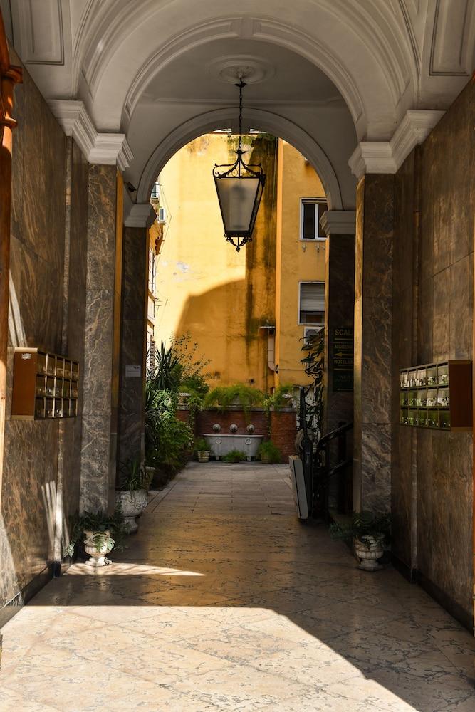 Seven Kings Relais 3* Roma