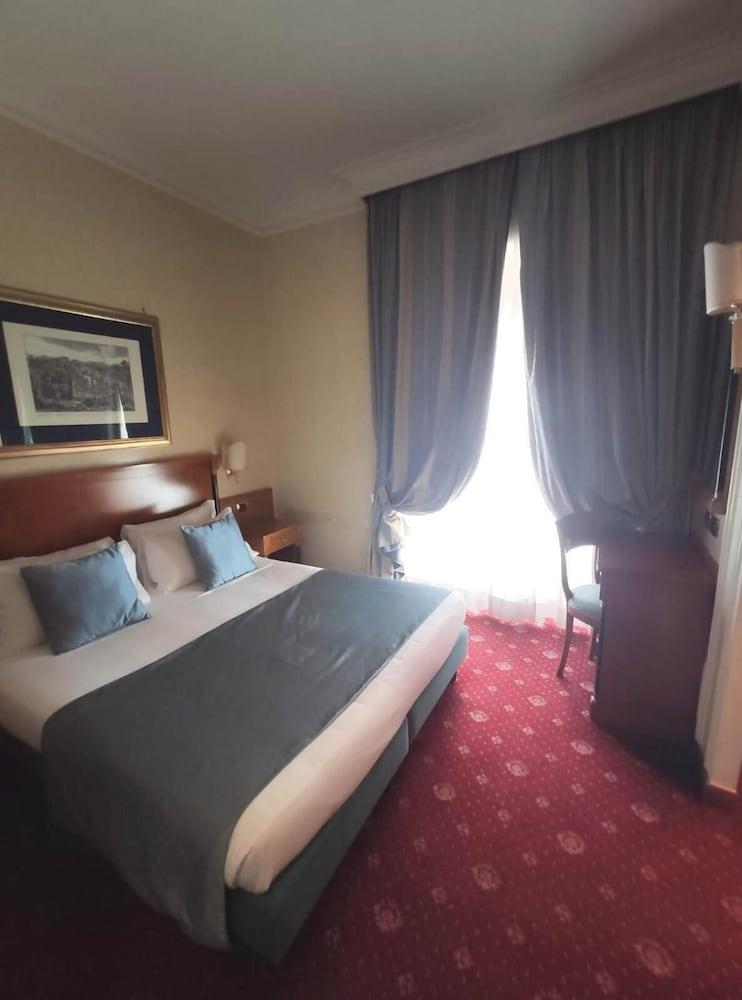 Miami Hotell 3*