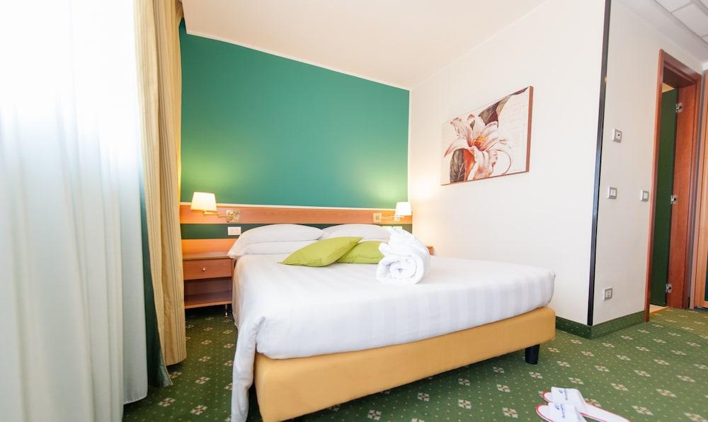 Bv Oly Hotel Roma