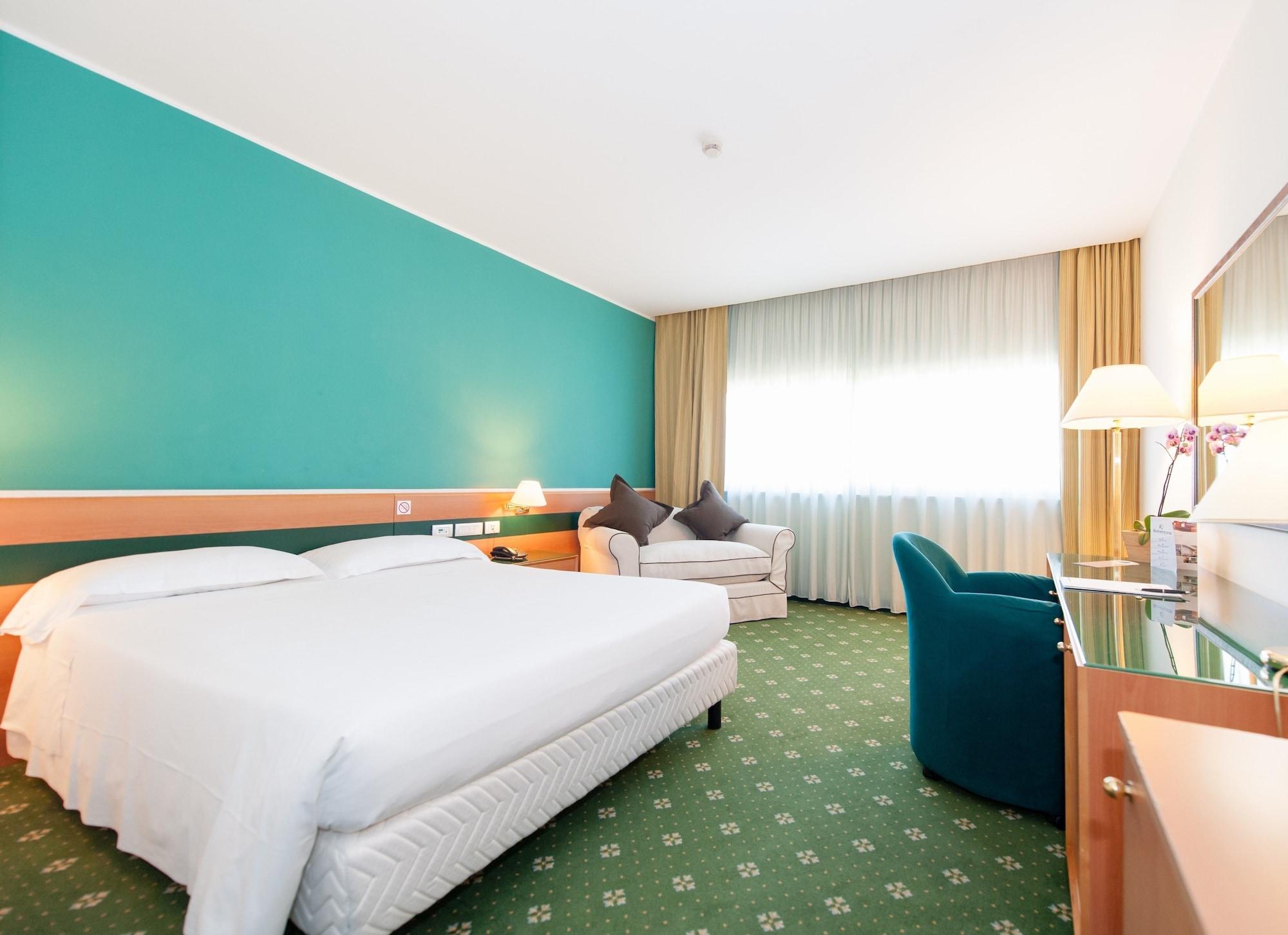 Hotel Bv Oly 4*