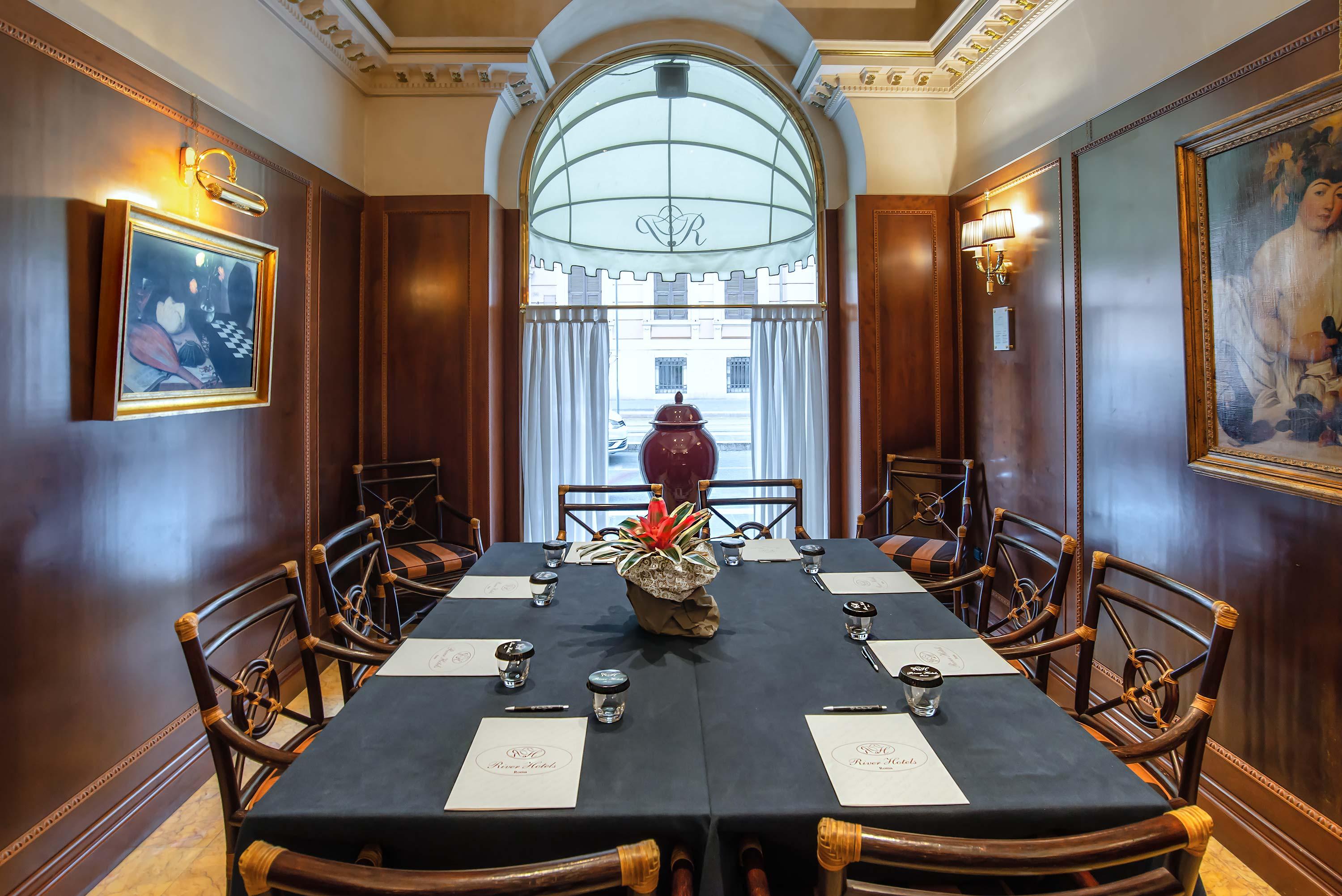 Hotel River Palace 4*