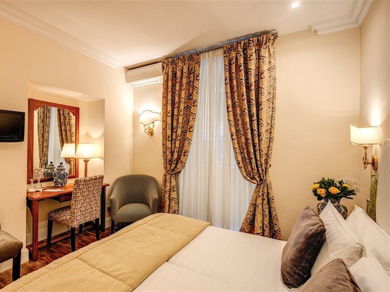 Cortina Hotell Roma