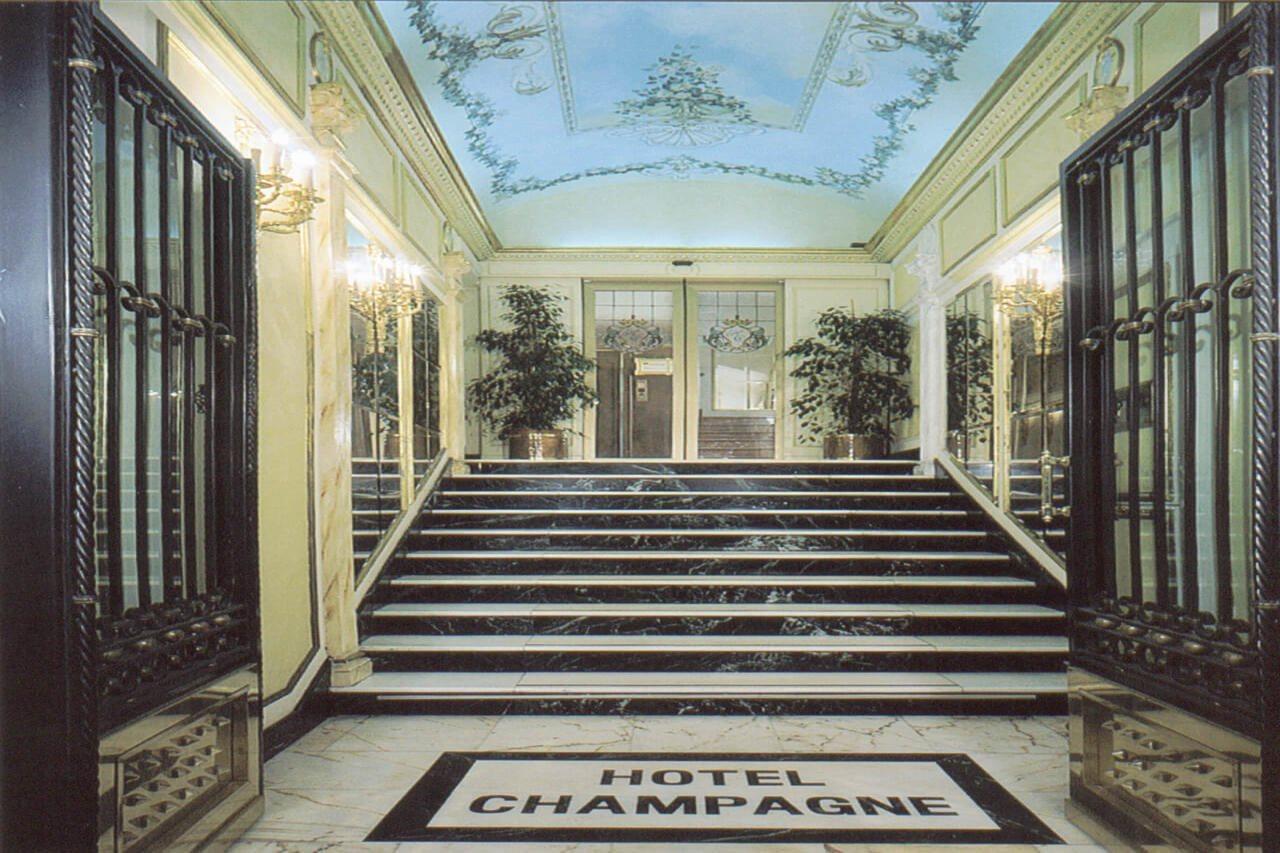 Hotel Champagne Palace