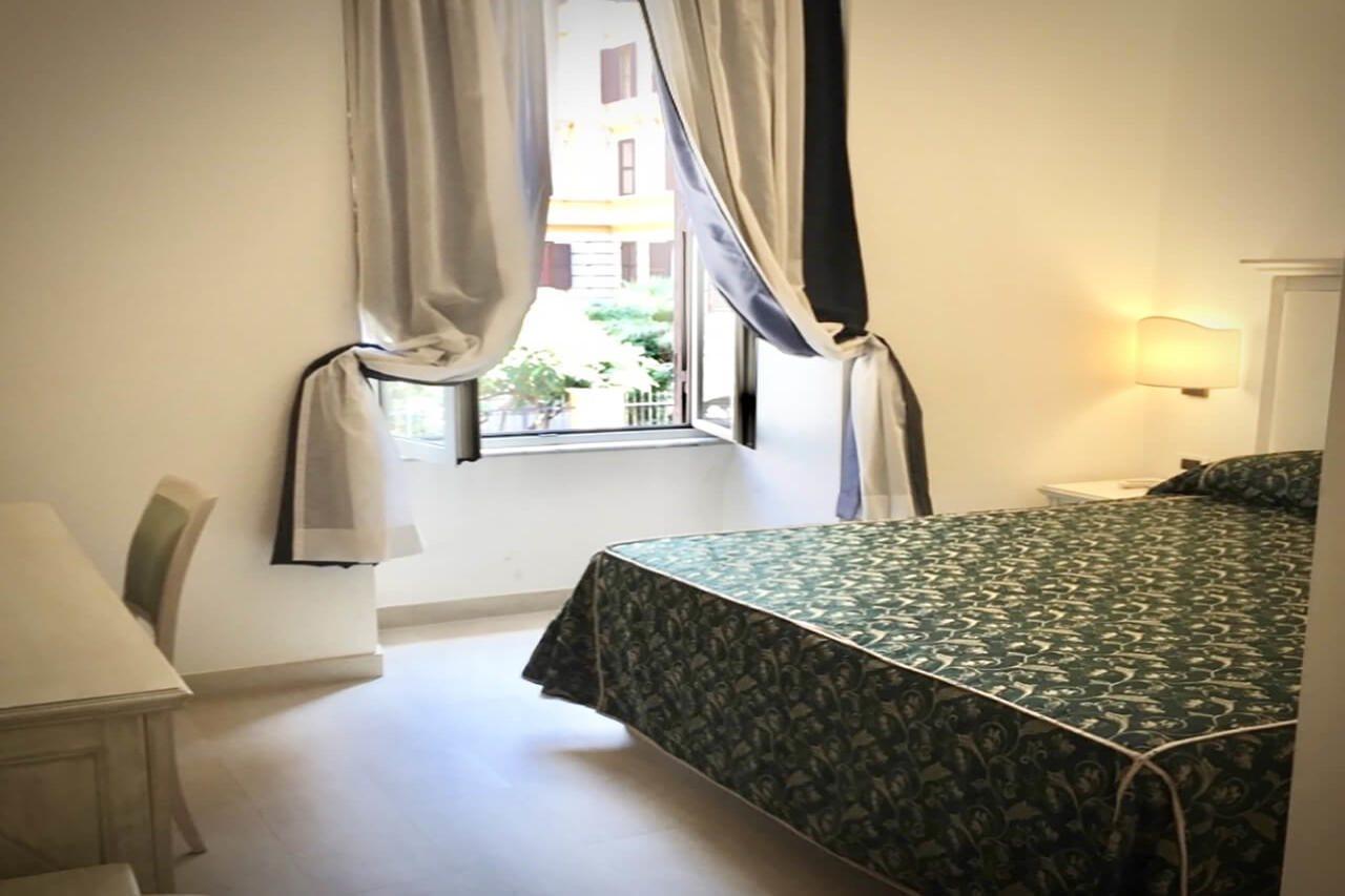 Champagne Palace Hotel 4*