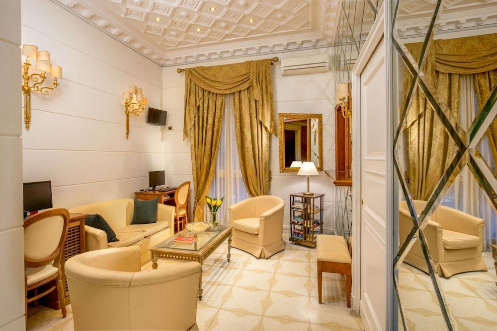 Opera Affittacamere 3*