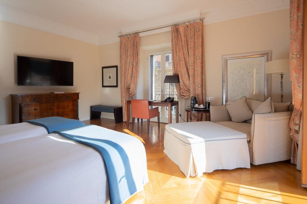 Hotel Rose Garden Palace