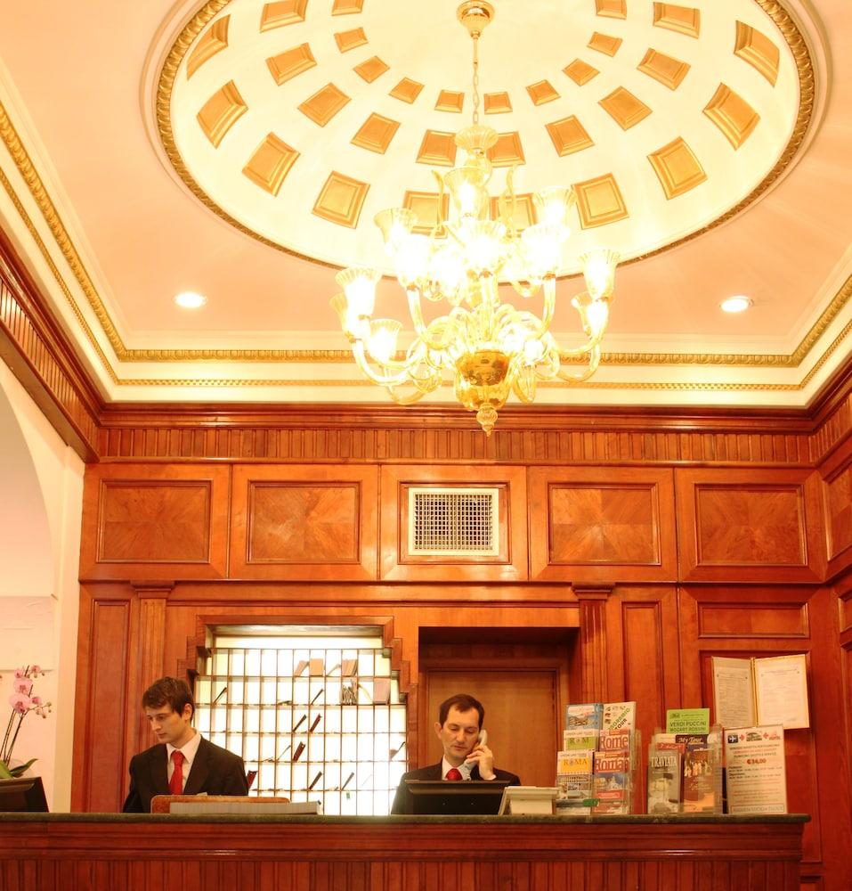 Augusta Lucilla Palace Hotel Roma
