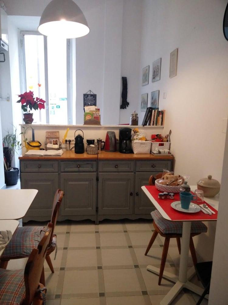 A Casa Boschi Near Vatican Bed & Breakfast 2*