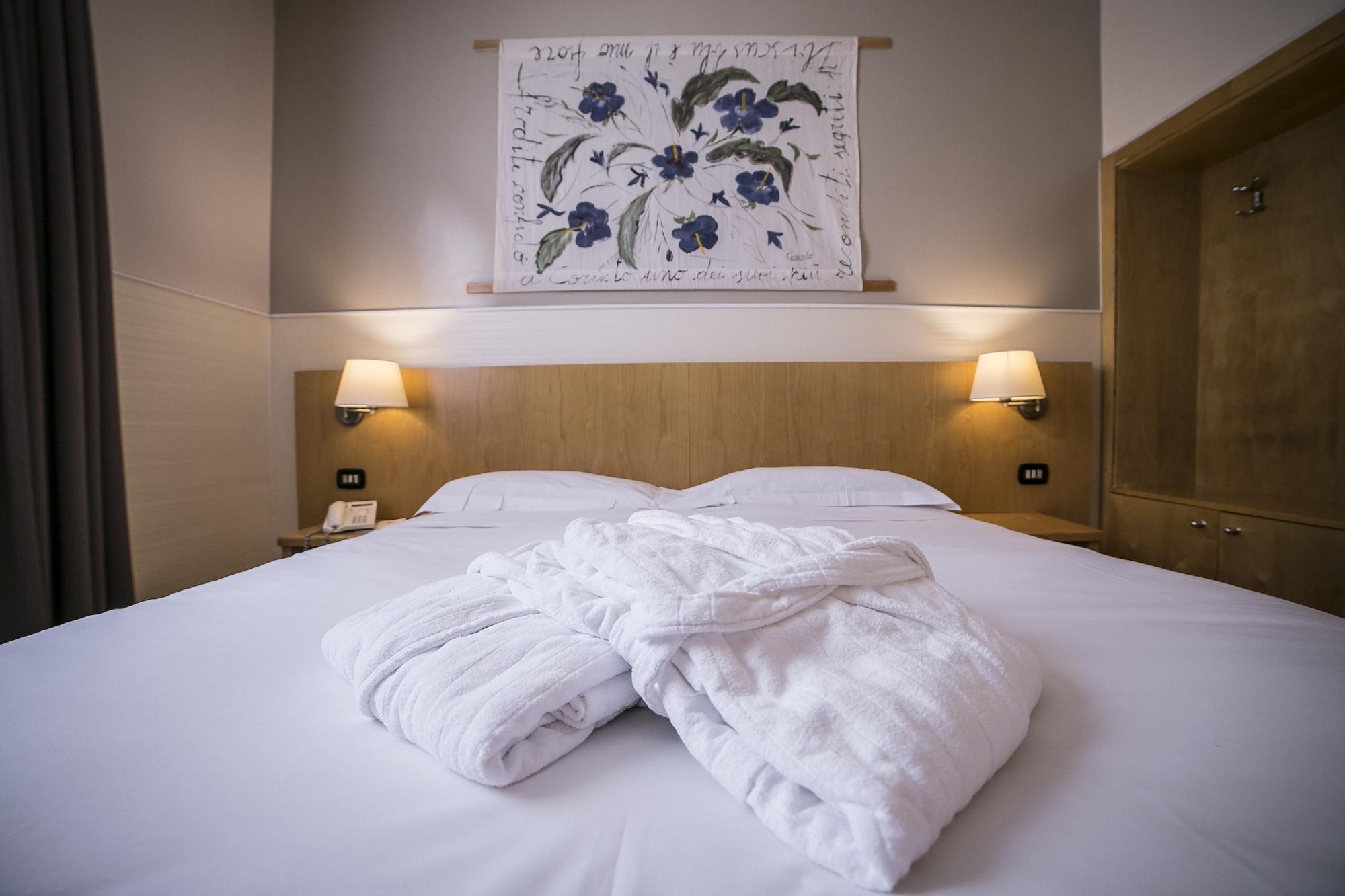 Aphrodite Hotell 4*