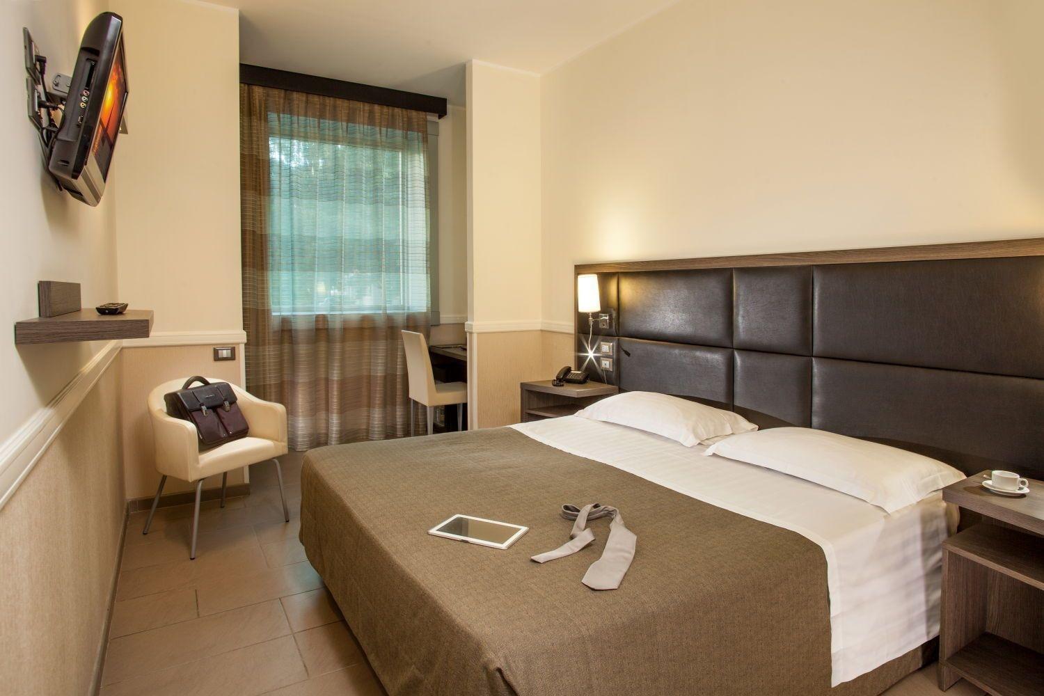 Hotell Artis 4*