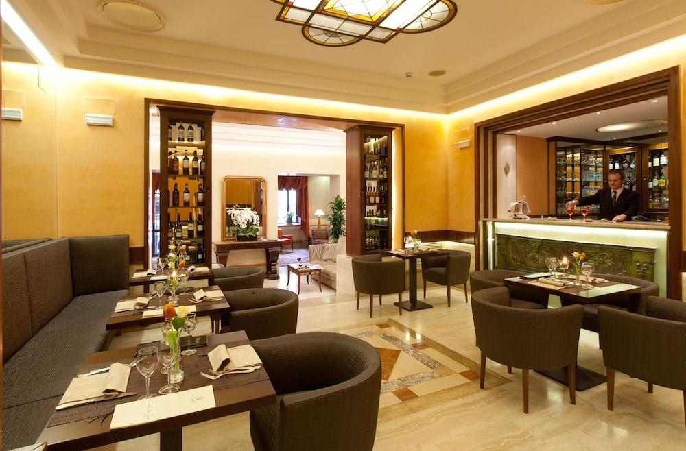 Diana Roof Garden Hotel